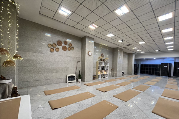 آکادمی تخصصی یوگا بهشت